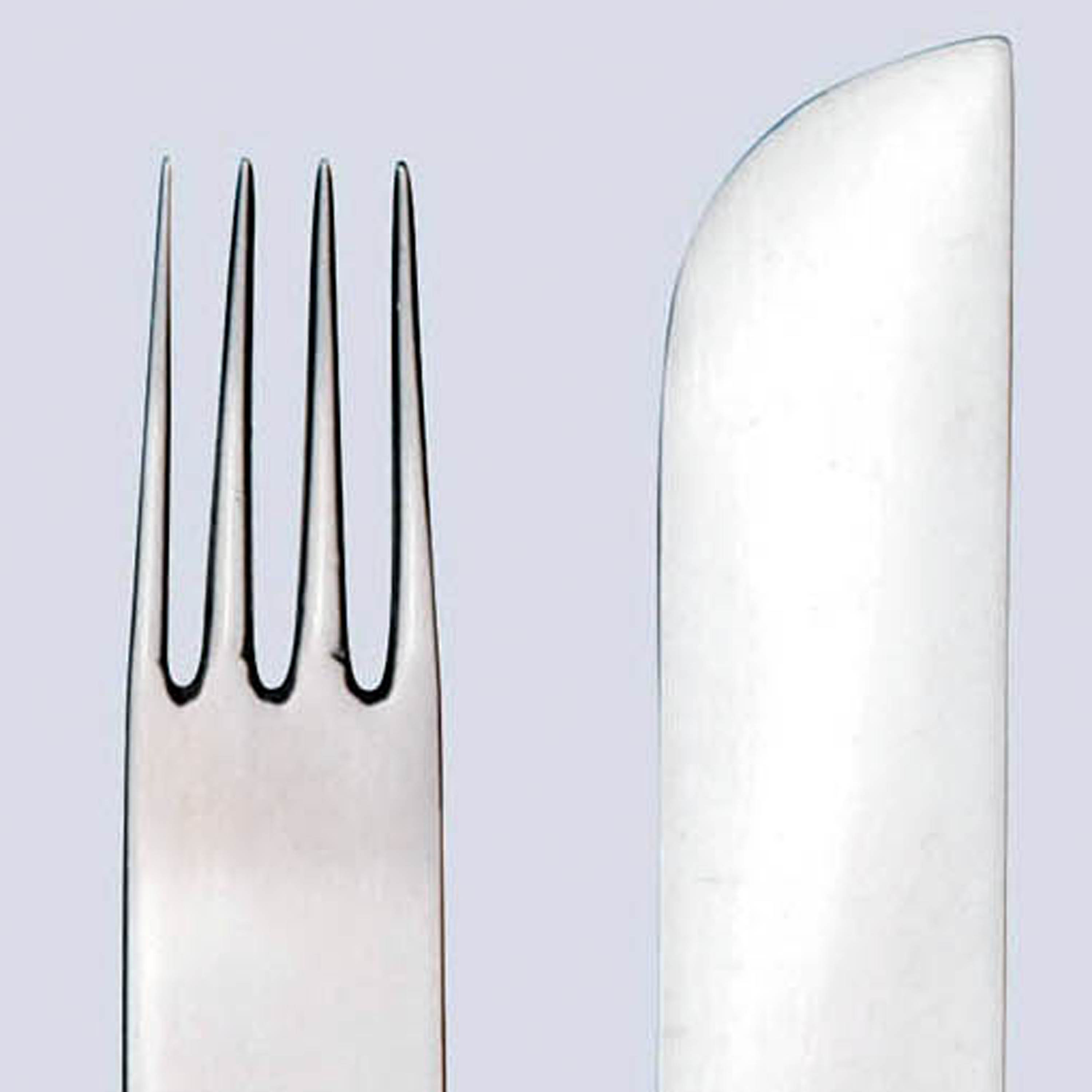 Dessert fork and knife